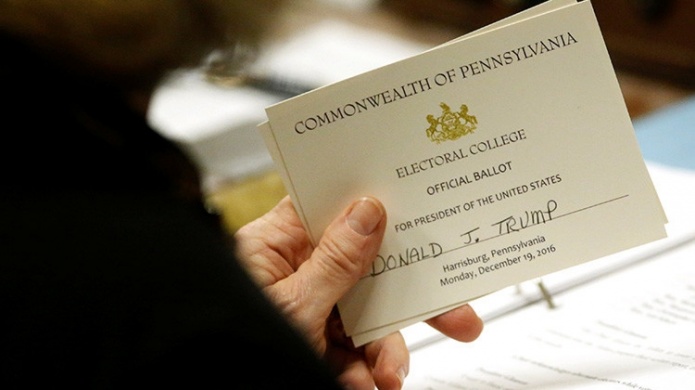 El Colegio Electoral confirma la victoria de Trump en las elecciones