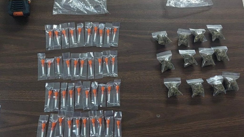  Fotos: 3 arrestados por drogas en San Juan 