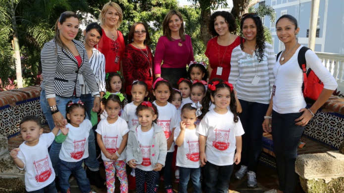 Primera Dama recibe peculiar visita en La Fortaleza
