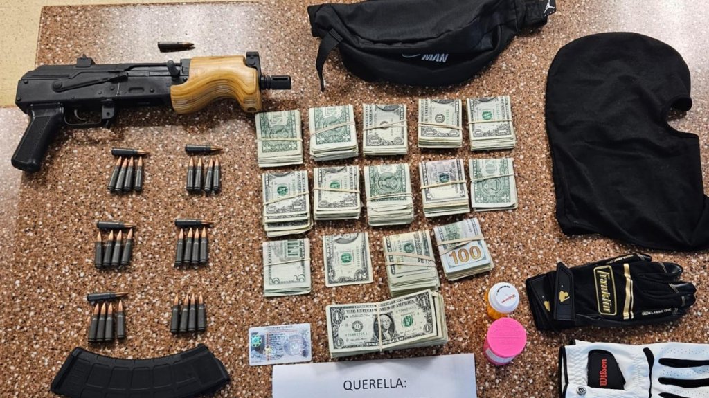  Le ocupan un rifle a conductor detenido en Cayey 