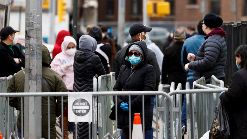  Estados Unidos avanza hacia los 10 millones de contagios de covid-19 