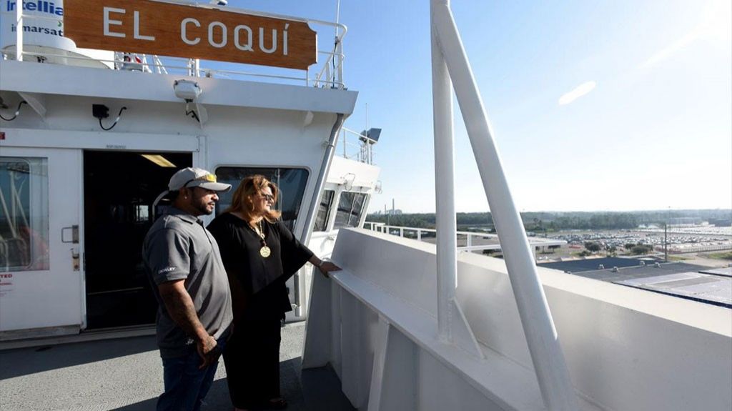  Inauguran barco de carga El Coqu&iacute; de compa&ntilde;&iacute;a Crowley Maritime 