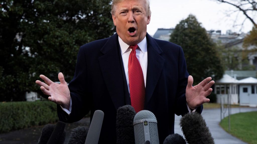  Trump limita opciones para pedir asilo en frontera con M&eacute;xico 