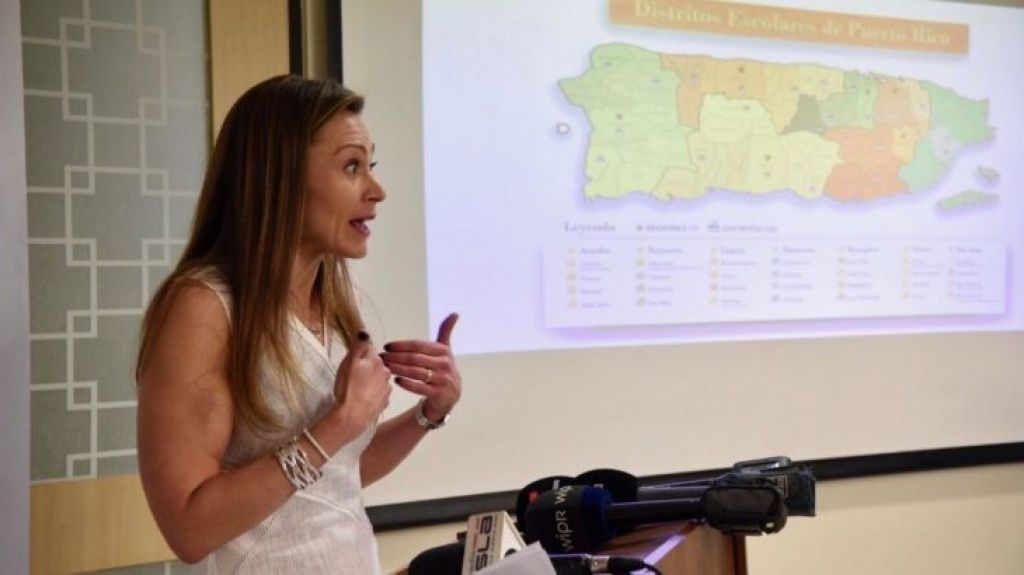  Tribunal emite cese provisional de cierre de escuelas en Arecibo 