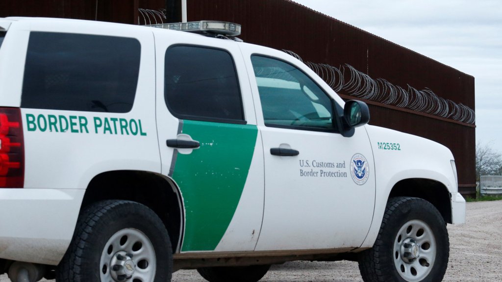  Texas anuncia operativo Estrella Solitaria para blindar frontera con M&eacute;xico 