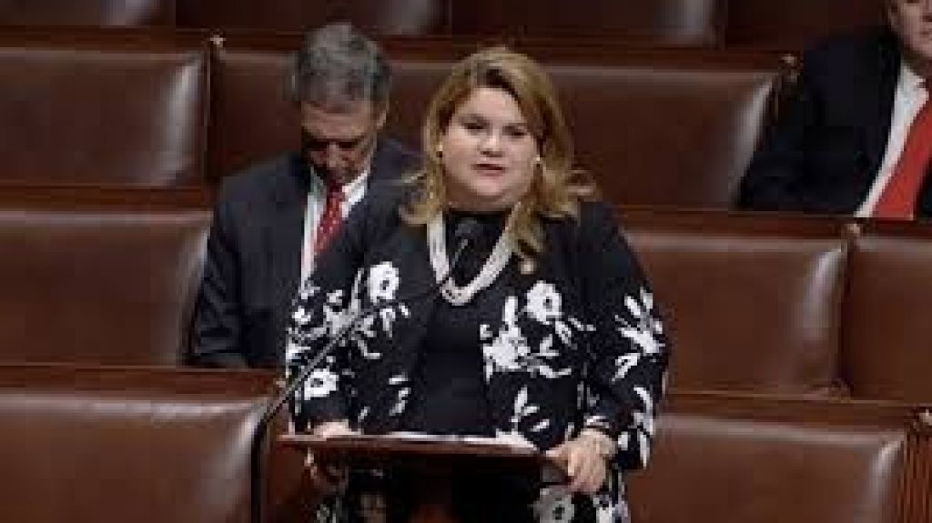 Jenniffer Gonz&aacute;lez reclama igualdad plena para Puerto Rico en la conmemoraci&oacute;n del centenario del voto de la mujer 