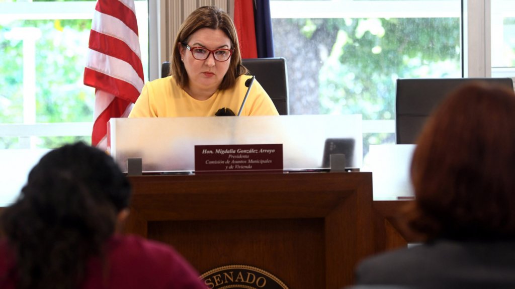  Convierten en ley dos iniciativas de la senadora Migdalia Gonz&aacute;lez 