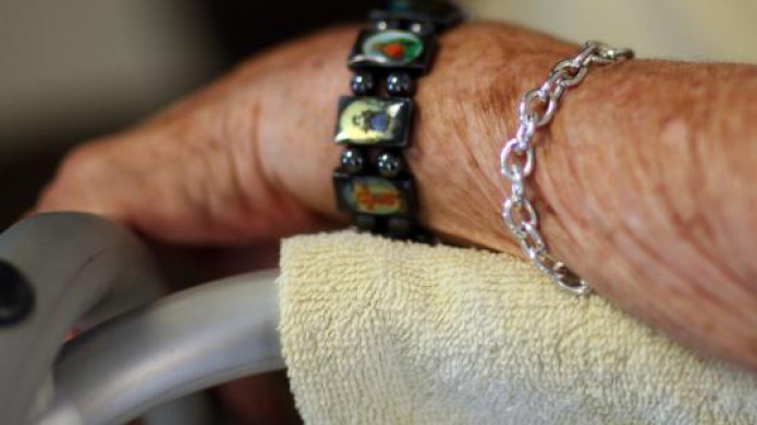 Cargos Por Maltrato a Envejeciente a joven que robo a su abuela