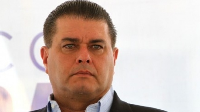 "Venta al pasillo" de propiedades del municipio de San Juan