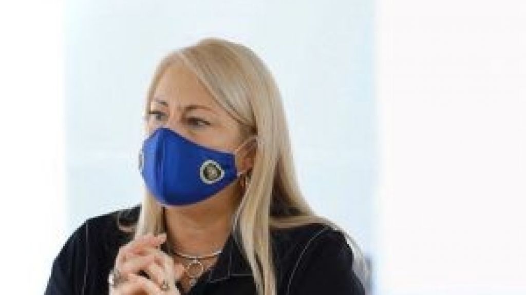  Gobernadora afirma que &ldquo;no hemos determinado todav&iacute;a reabrir la econom&iacute;a&rdquo; 