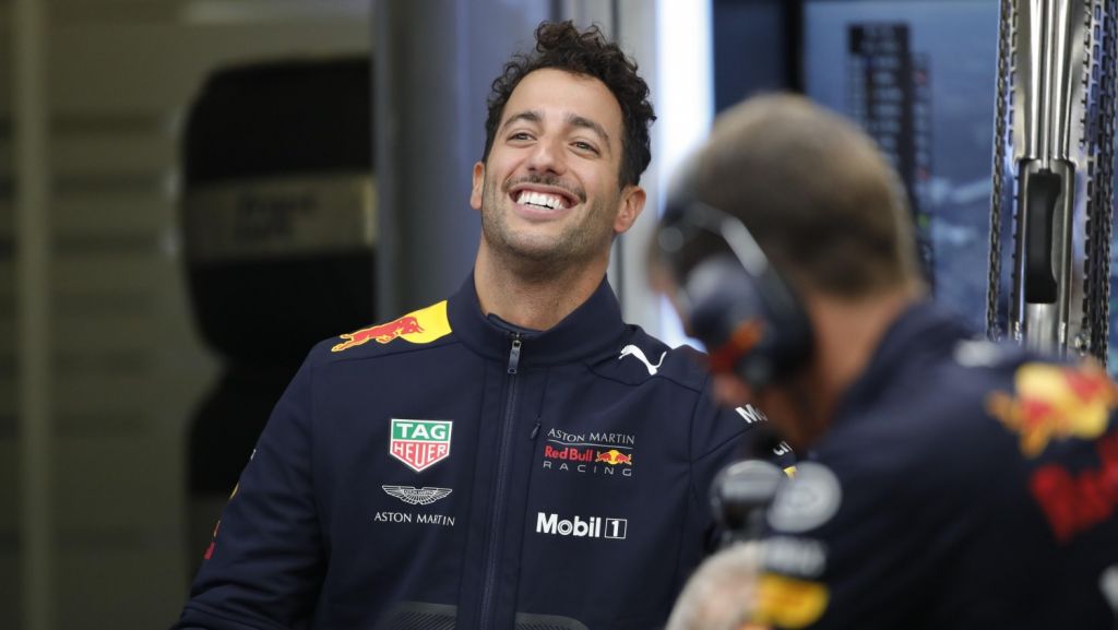  Ricciardo hace la 'pole' m&aacute;s r&aacute;pida en cuatros a&ntilde;os del GP de M&eacute;xico 