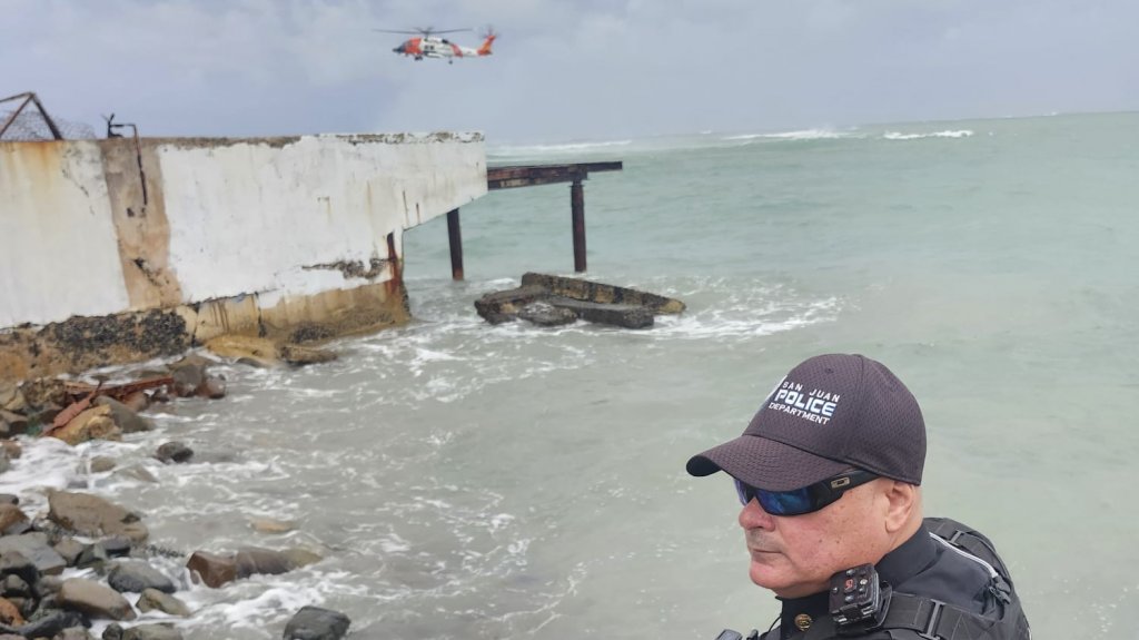  Video: Surfer provoca emergencia en Isla Verde y se niega a recibir ayuda 