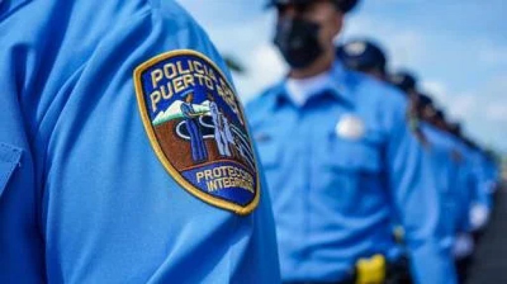  Arrestan a sujetos que se hac&iacute;an pasar por polic&iacute;as durante operativo en la Perla 