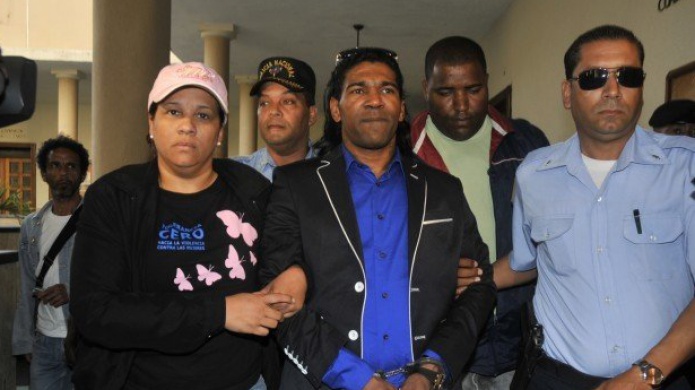  Sentencian a merenguero Omega a 5 aÃ±os de cÃ¡rcel por violencia domÃ©stica en RepÃºblica Dominicana 