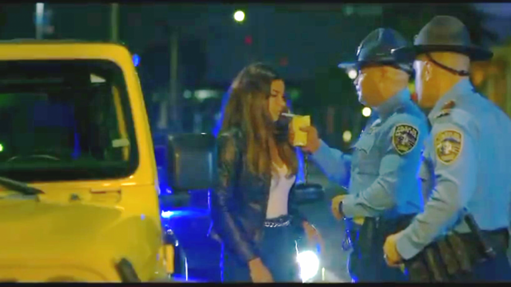  Campa&ntilde;a contra la conducci&oacute;n en estado de ebriedad incluye testimoniales de polic&iacute;as que intervienen con conductores borrachos 