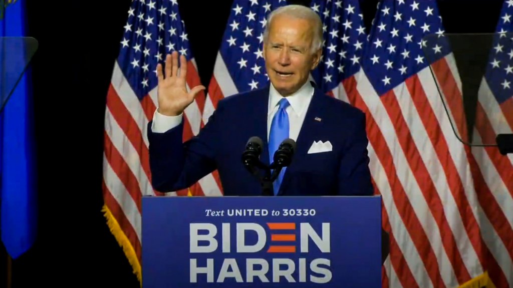  Biden pide el voto latino y afirma que Trump es incapaz para gobernar 