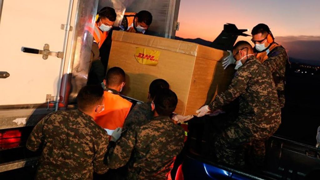  El país recibe 26,000 pruebas para detectar COVID-19 