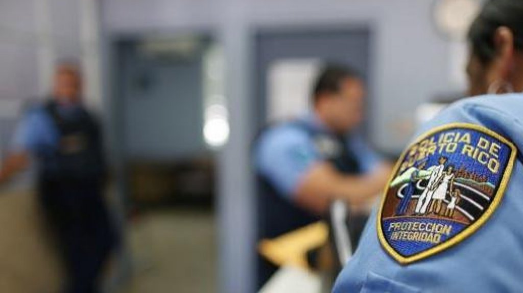  Hombre denuncia que una mujer lo extorsiona con fotos desnudo 