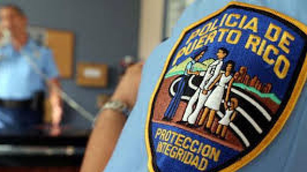  Dice que dejo una bolsa de papel con 3 mil dentro de su auto en Isla Verde, lo demás ya lo conocen 