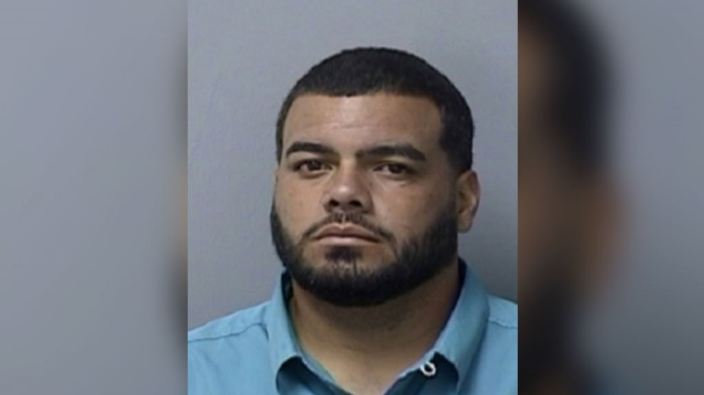  Acusan a hombre de Aibonito por agredir a su pareja frente a menores 