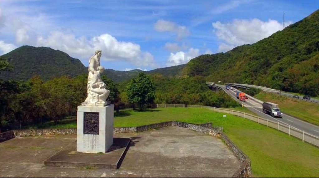  Otro asesinado en el expreso PR-52 de Cayey a Salinas cerca del monumento al Jibaro 