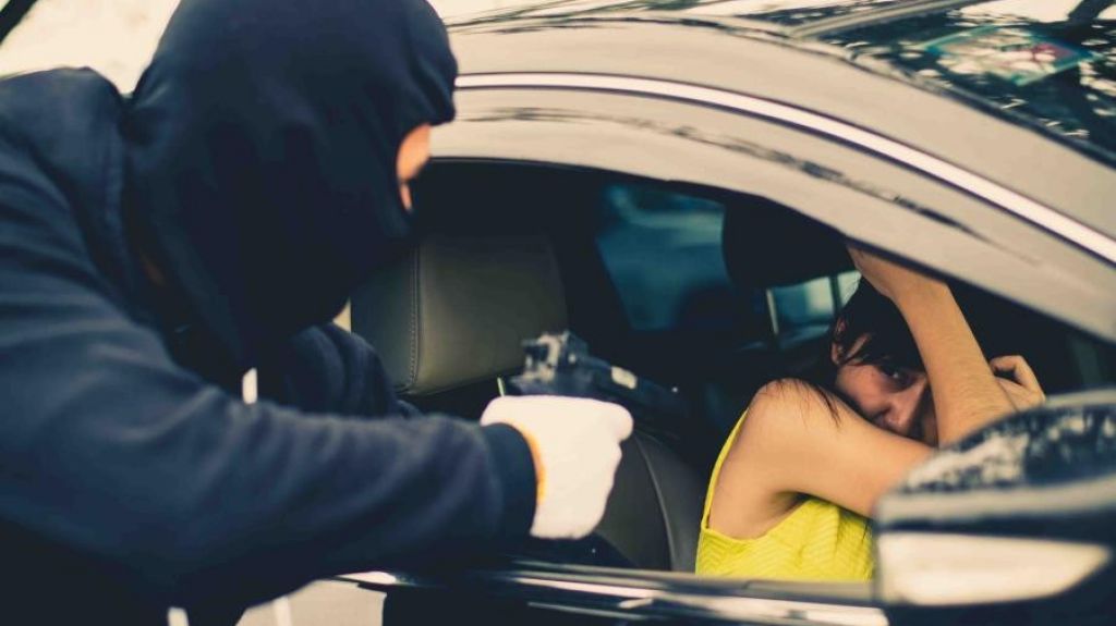  Se reporta intento de robo de auto a mujer en Cayey 