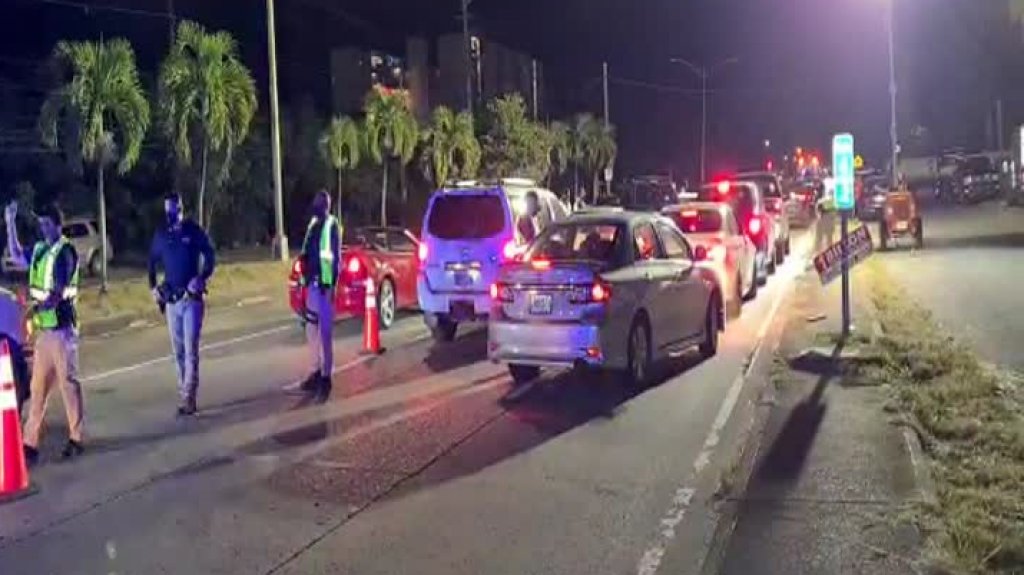  Video en vivo de Bloqueo en Rio Piedras frente a Monte Hatillo 