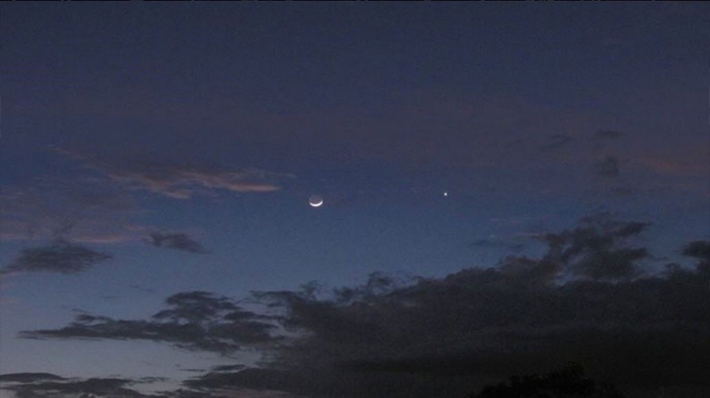  Hermosa vista celeste hoy jueves al oscurecer 