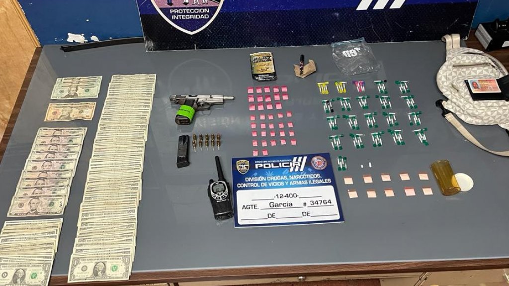  Arrestan a hombre con drogas y un arma en residencial de Fajardo 