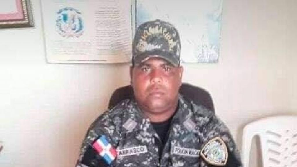  Asaltantes abaten a tiros a un teniente de la Policía Nacional, el segundo oficial asesinado en las últimas 48 horas 