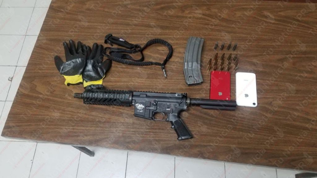  Polic&iacute;as estatales en Naranjito, arrestan dos &ldquo;chamaquitos&rdquo; que disparaban con un rifle hacia un residencial 
