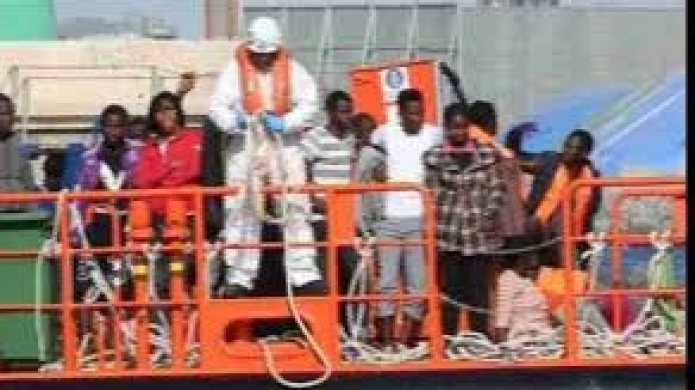 Video: Rescatados casi 600 inmigrantes en un solo dÃ­a en las costas espaÃ±olas