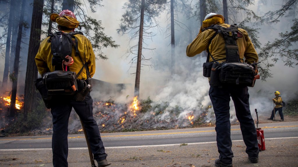  El clima da un respiro en California y permite progreso contra incendios 