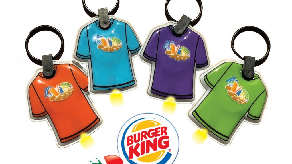  Burger King vende llaveros linterna a beneficio de evento Da Vida Caminando con Raymond 