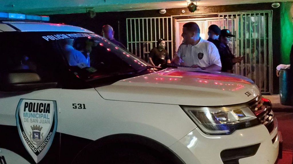  Operativo en negocios del Viejo San Juan deja m&aacute;s de $50 mil en boletos 