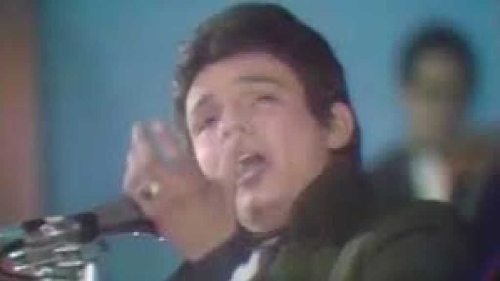  Vea video: M&eacute;xico despide a Jos&eacute; Jos&eacute; cantando las letras de su &uacute;ltimo &iacute;cono rom&aacute;ntico 