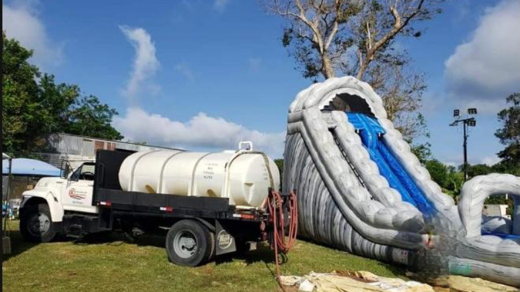  Acusan al alcalde Quebradillas de utilizar cami&oacute;n cisterna para fiesta de cumplea&ntilde;os 