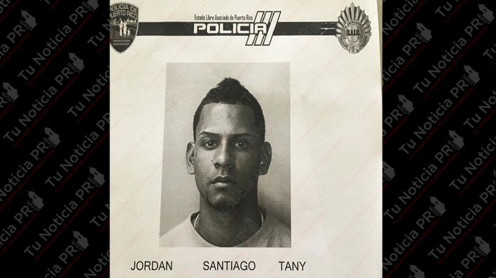  Se Busca: imputado fue al Banco Popular en Can&oacute;vanas, abri&oacute; una cuenta falsa y deposito un cheque robado 