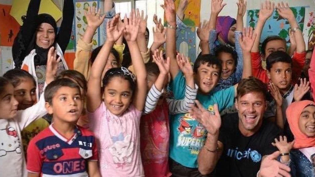  Fundaci&oacute;n Ricky Martin lanza &ldquo;Sal&oacute;n Abierto&rdquo;, modelo educativo sin paredes que se iniciar&aacute; en Yauco para menores afectados por temblores de enero 