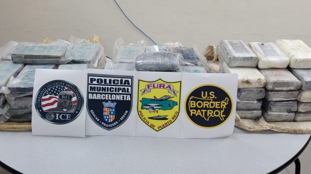  Municipales de Barceloneta ocupan 77 kilos de coca&iacute;na 