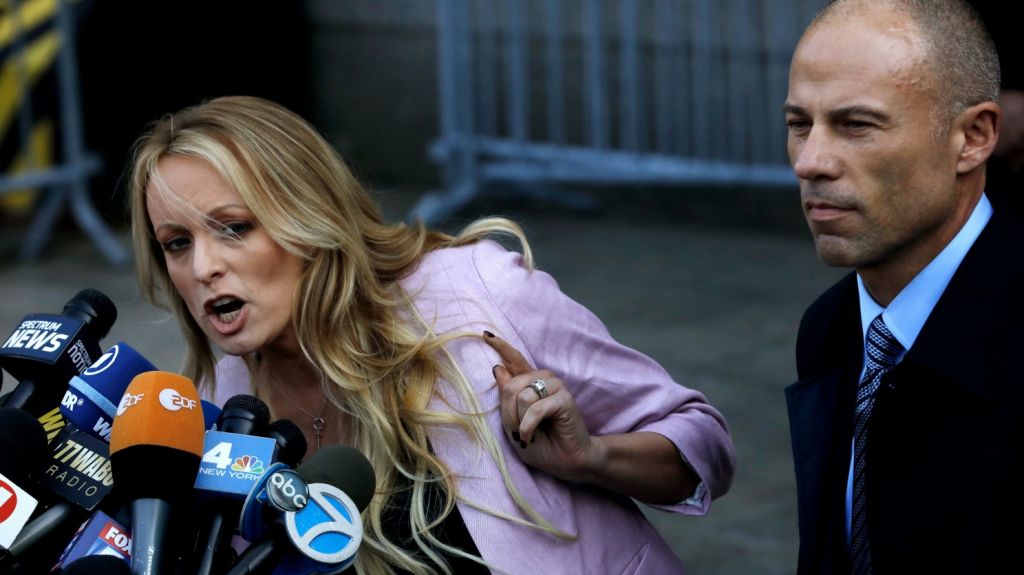  Trump admite que su abogado personal le represent&oacute; en el caso de actriz porno 