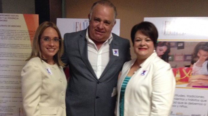 Colegio de TÃ©cnicos y MecÃ¡nicos como Embajador de Paz
La organizaciÃ³n se une a la Alianza contra el Maltrato de Menores
