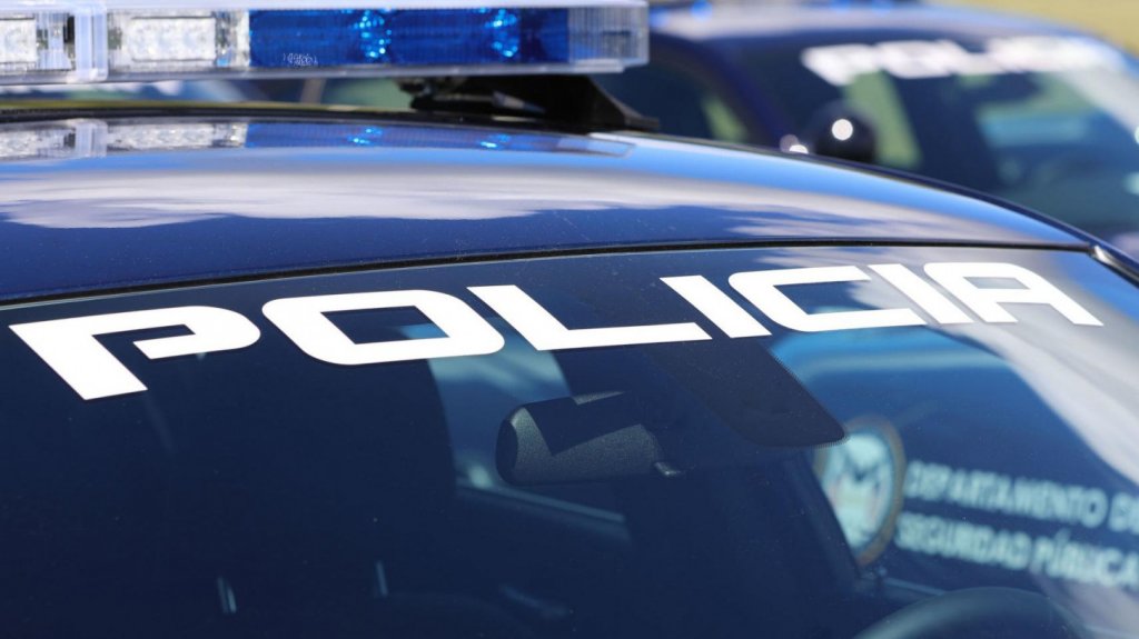  Herida de bala al dispararse accidentalmente su arma mientras estaba en su auto en Moca 