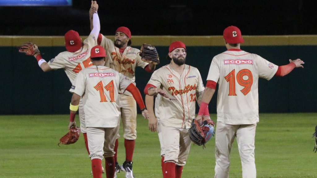  Cayey y Camuy a luchar el campeonato de la Doble A 