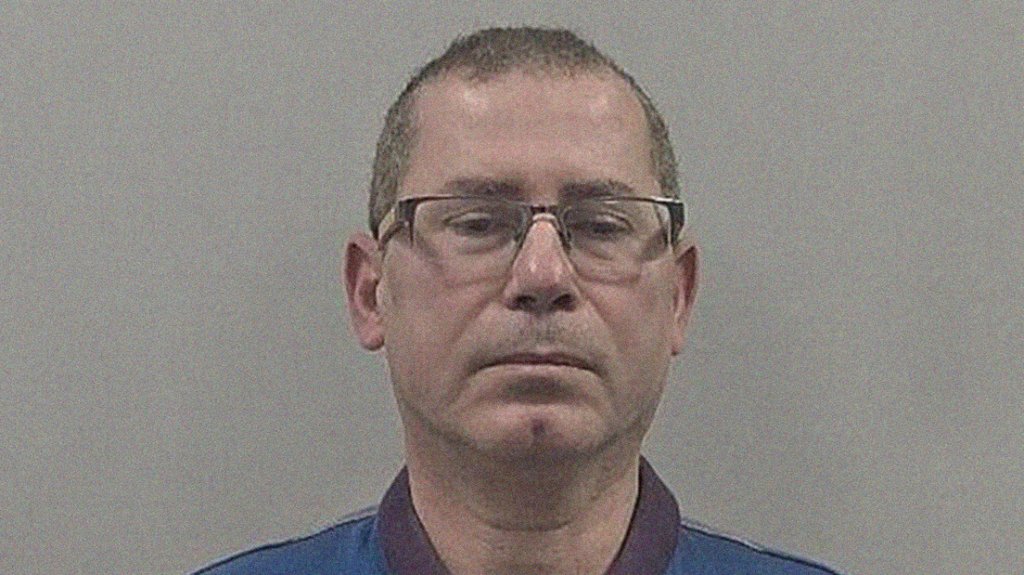  M&eacute;dico anestesista es acusado de inyectar drogas a su pareja durante &ldquo;ceremonias de exorcismo&ldquo; en el Reino Unido 