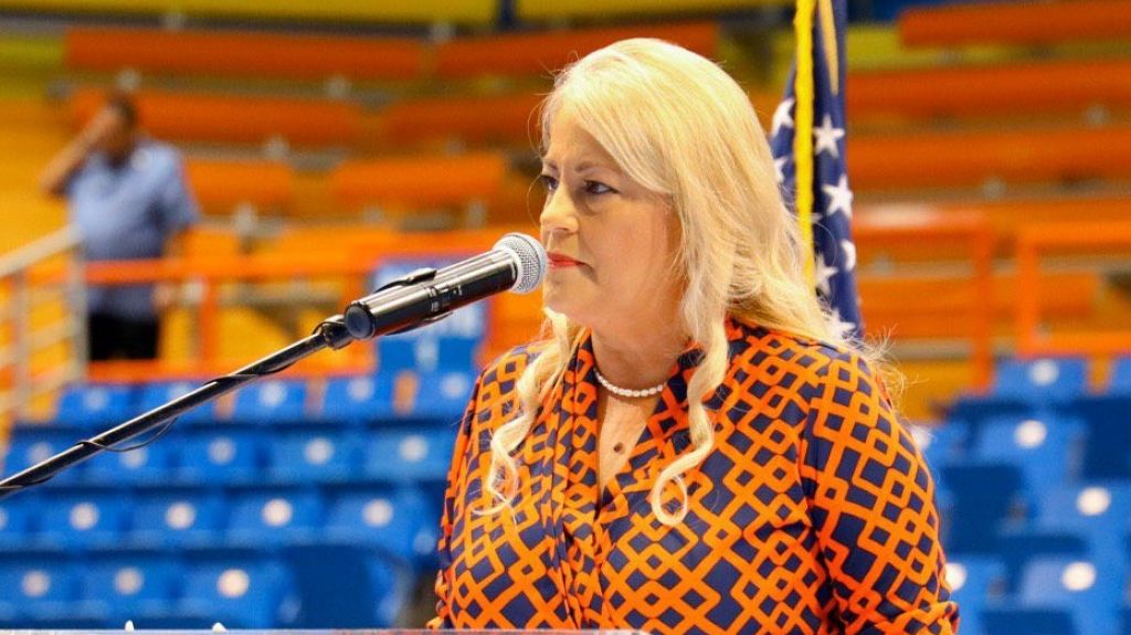  Gobernadora advierte si no se cumple con las enmiendas a Ley de Armas no lo firmar&aacute; 