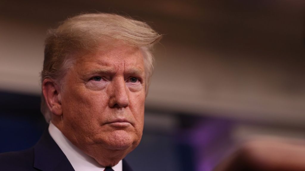  Trump autoriza a la Defensa y la Seguridad Nacional a llamar a reservistas para combatir el covid-19 