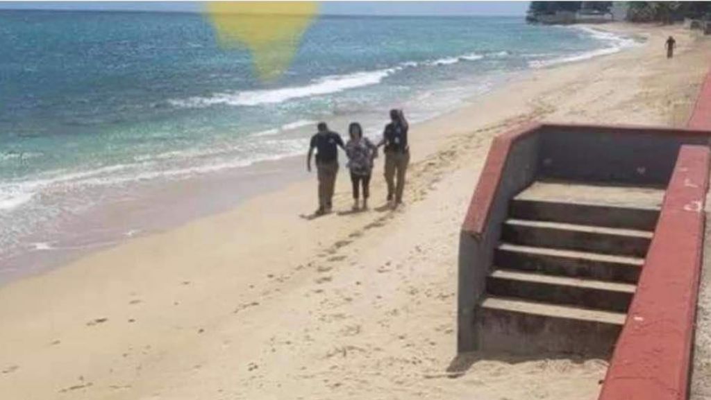  Polic&iacute;as rescatan mujer en playa de Condado, no la arrestaron 