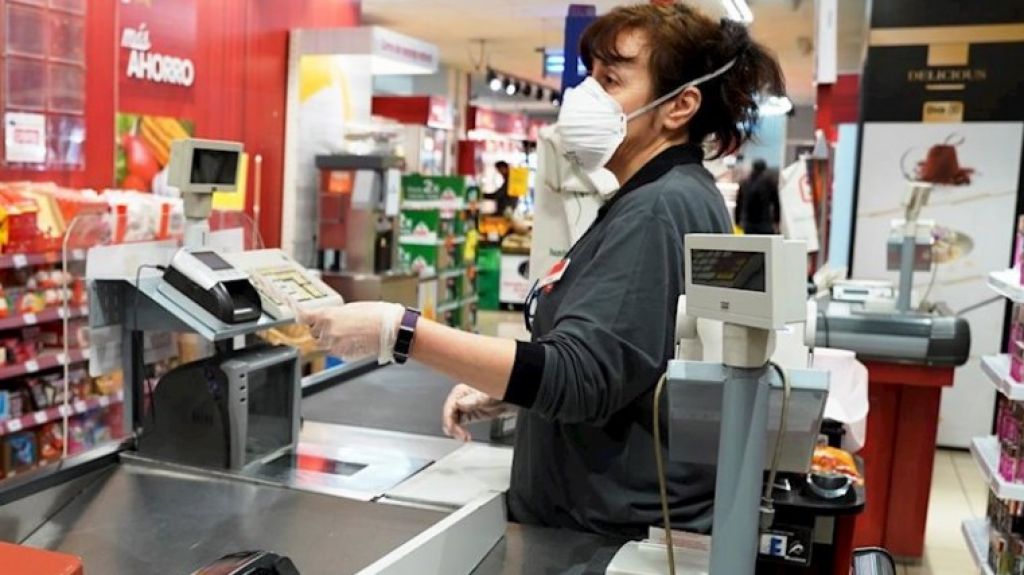  Confusi&oacute;n por intervenciones con empleados de supermercados por disposici&oacute;n de tablillas 