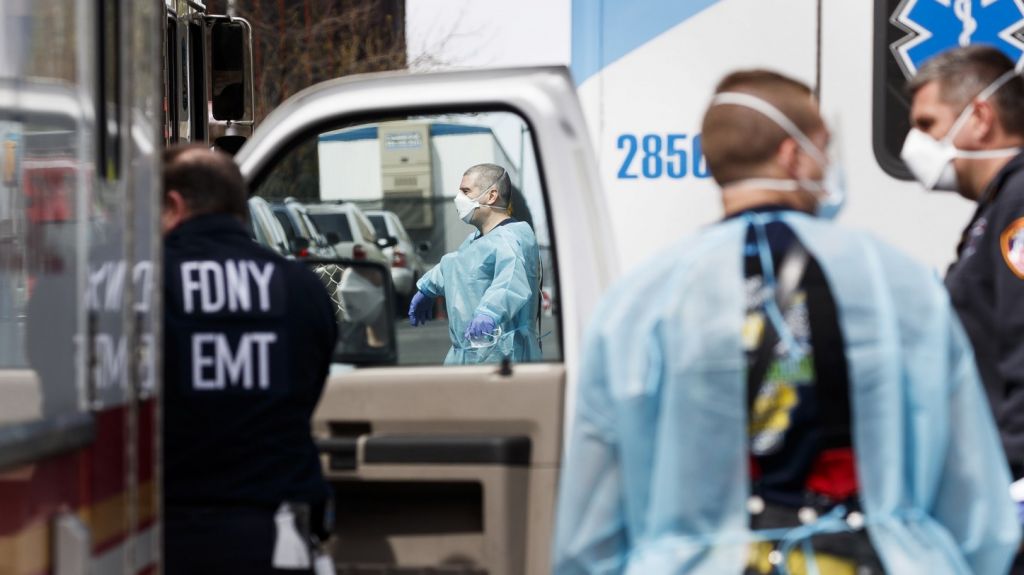  EEUU vuelve a rebasar 30.000 casos diarios de COVID-19 y suma 119.000 muertos 